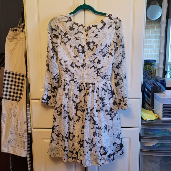 Wendy Lane Montreal Black and White Floral Midi Dress - Picture 3 of 8